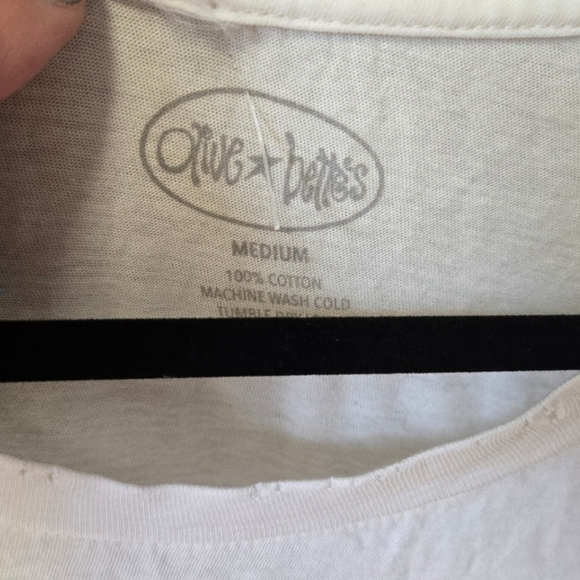 Maine Lobster Medium Women's Graphic Tee W Distressed Edges - Picture 2 of 2